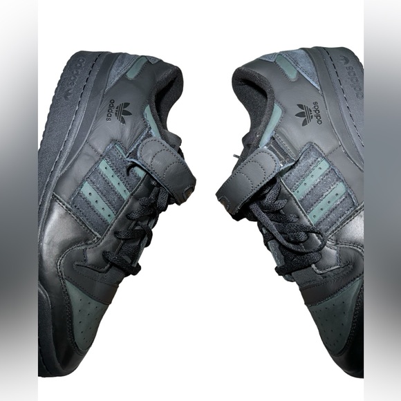 Men’s Adidas Forum Low Black - Picture 12 of 15